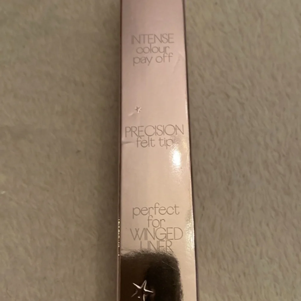 Babe Lash Curler , Qveen Bow Down‎ Brow Glue, Fierce Flicks Flip Liquid Liner